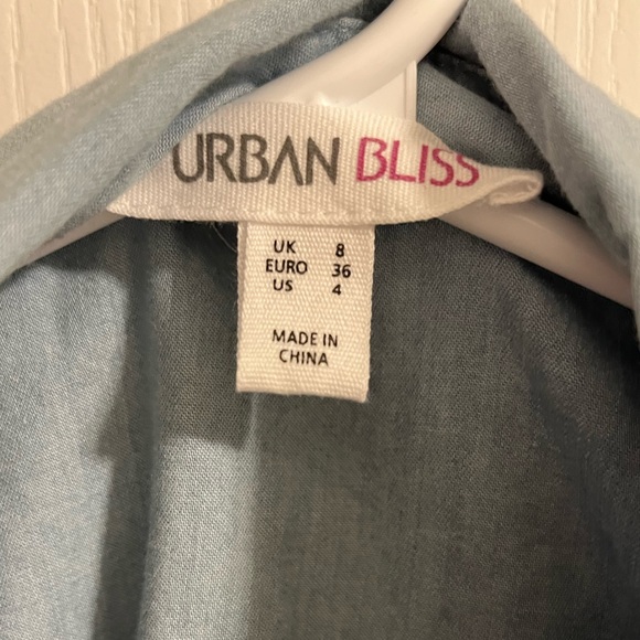 Long fitted button up shirt - Picture 3 of 3